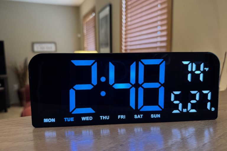 GH0707 LED clock